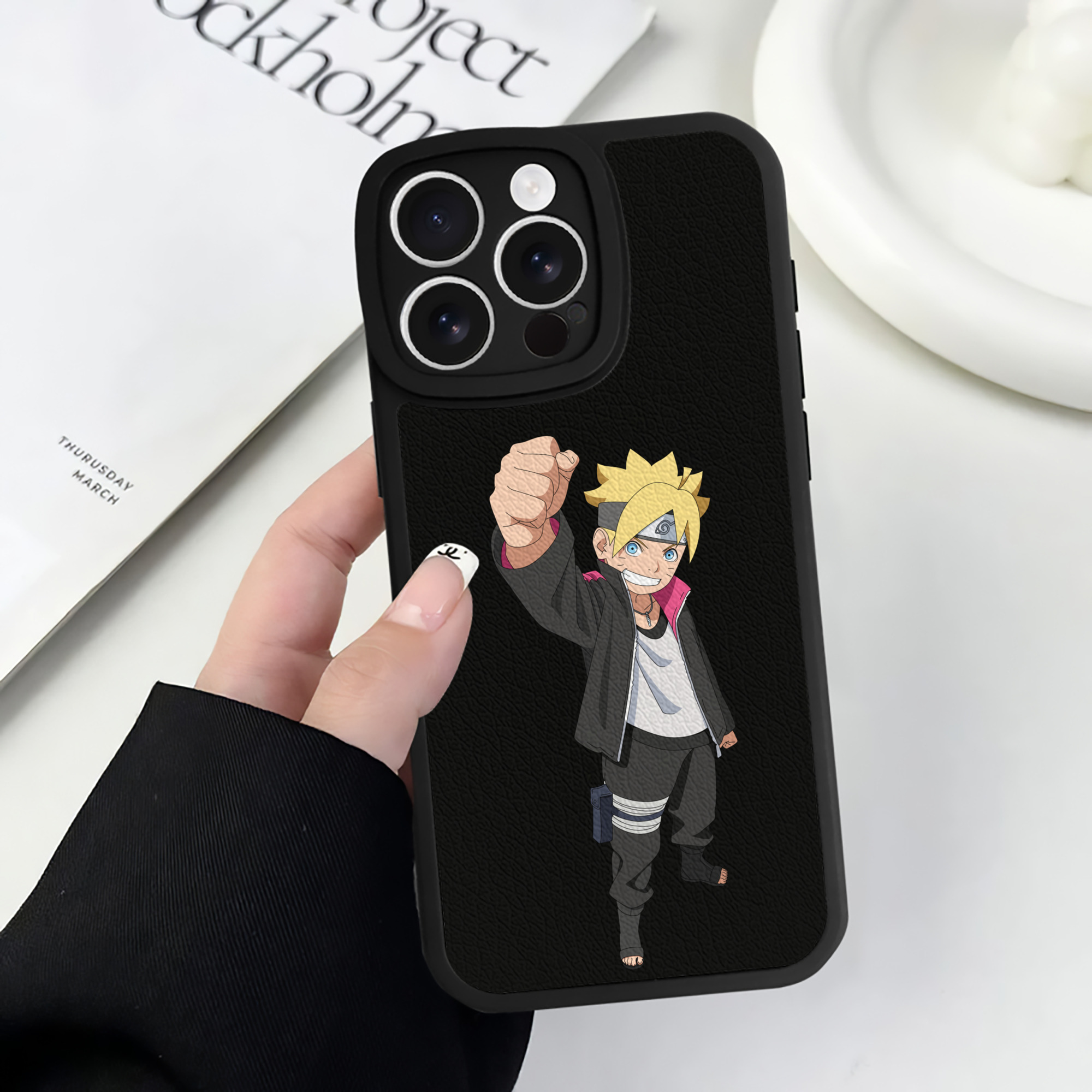 （画像用） NARUTO -ナルト- うずまき ボルト Uzumaki Boruto 【iPhone 16シリーズ対応】シリコンスマホケース（レザー調） 材質：シリコン